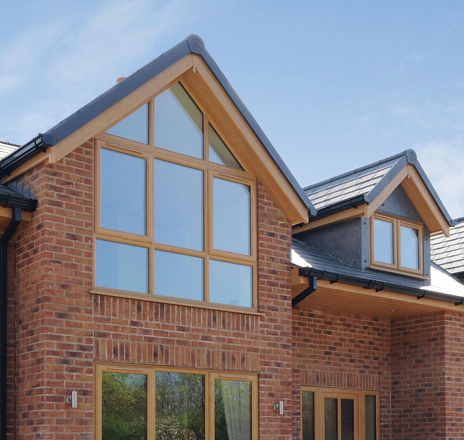 Golden Oak Woodgrain Standard Fascia Euroboard - Length 5m X Width 200mm - Image 3